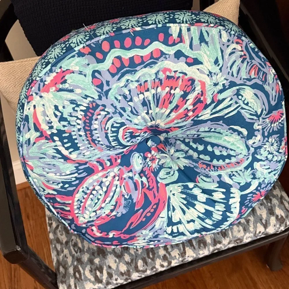 Lilly Pulitzer Blue and Pink Floral Pillow
18 inches in diameter - Picture 1 of 3